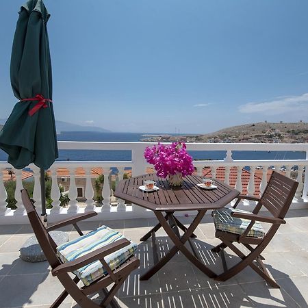 Filoxenia Apartments Chalki Town Bagian luar foto
