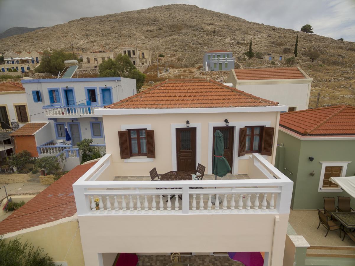 Filoxenia Apartments Chalki Town Bagian luar foto