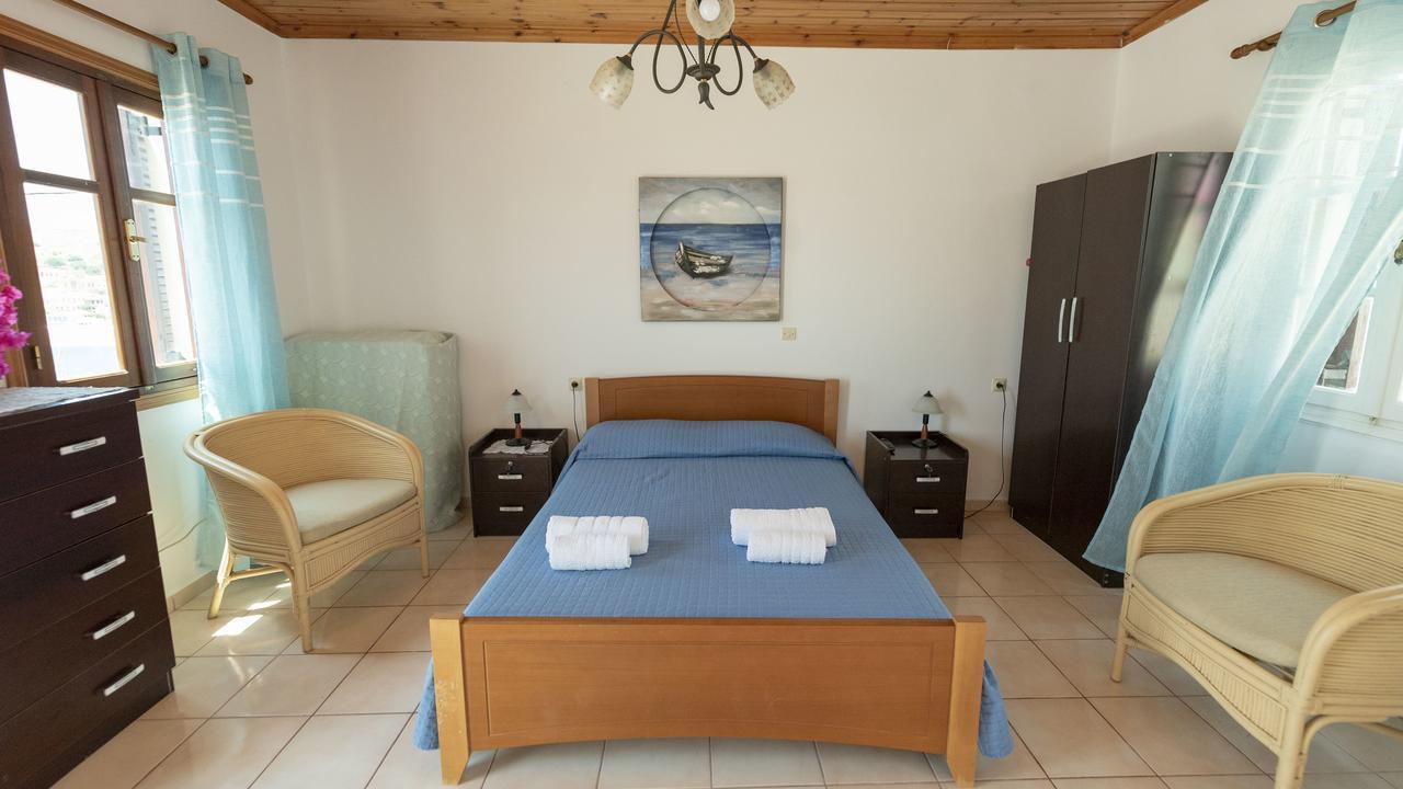 Filoxenia Apartments Chalki Town Bagian luar foto